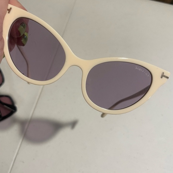 Tom Ford cat eye ivory sunglasses. - Picture 6 of 6